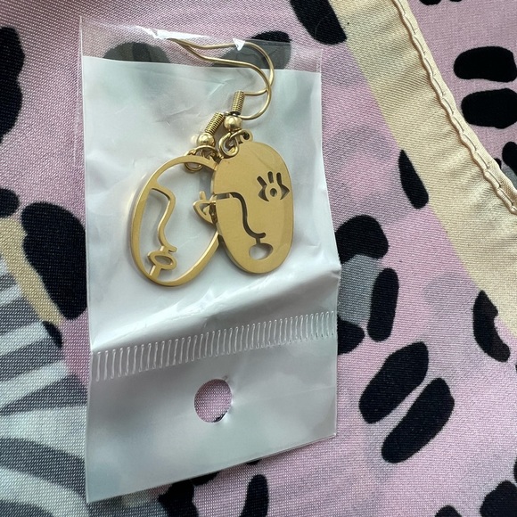 18k Gold Plated Stainless Steel Earrings Artsy Boho Chic Lady Face Line Art - Picture 4 of 5